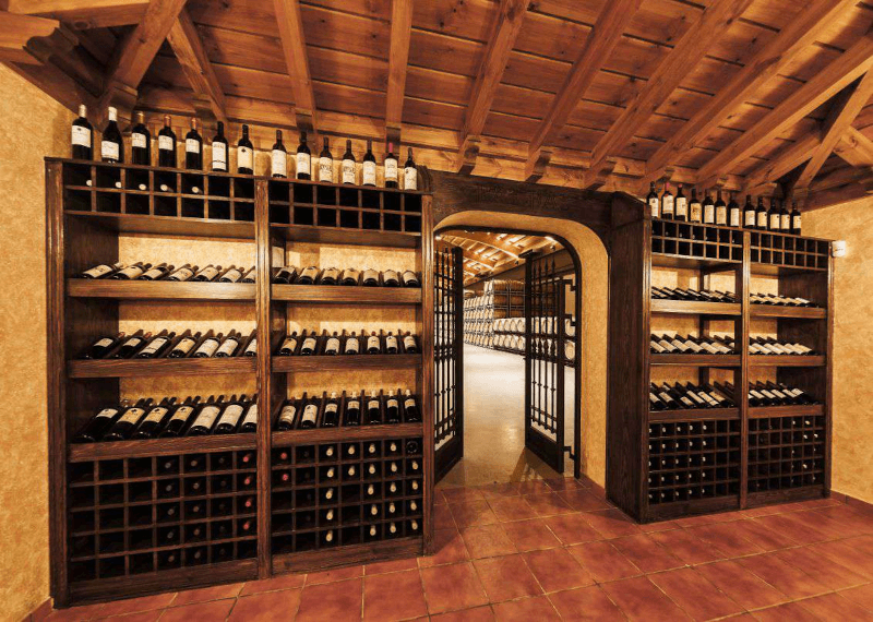 Sklep na láhve Bodegas Balbás Sklep na láhve Bodegas Balbás